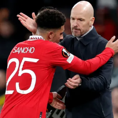 Đã đến lúc Jadon Sancho nên chia tay Man Utd?