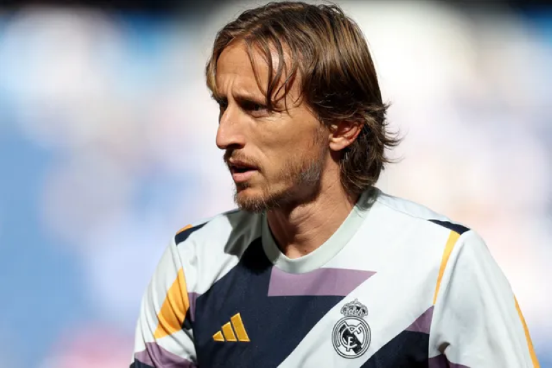 MU đặt mục tiêu bất ngờ với Luka Modric