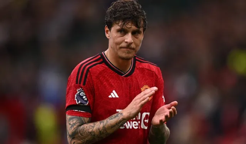 Victor Lindelof đang được AC Milan quan tâm