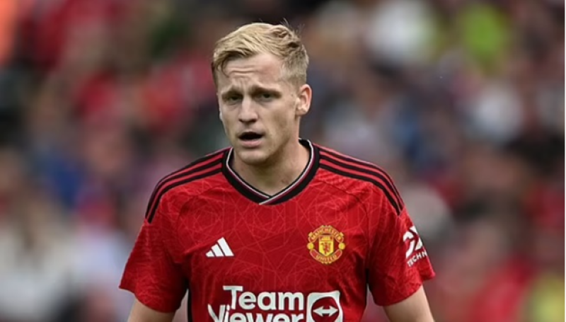 Van de Beek có thể rời khỏi đội vào tháng 1/2024.